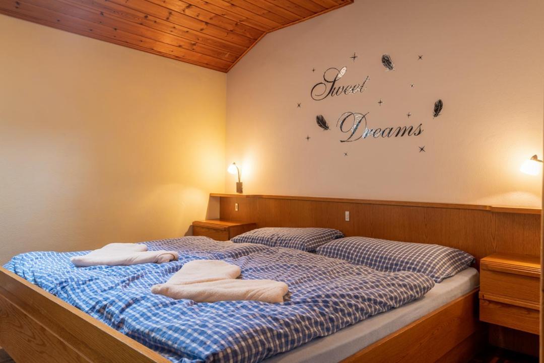 Appartements Pension Sonia Funes  Exterior photo