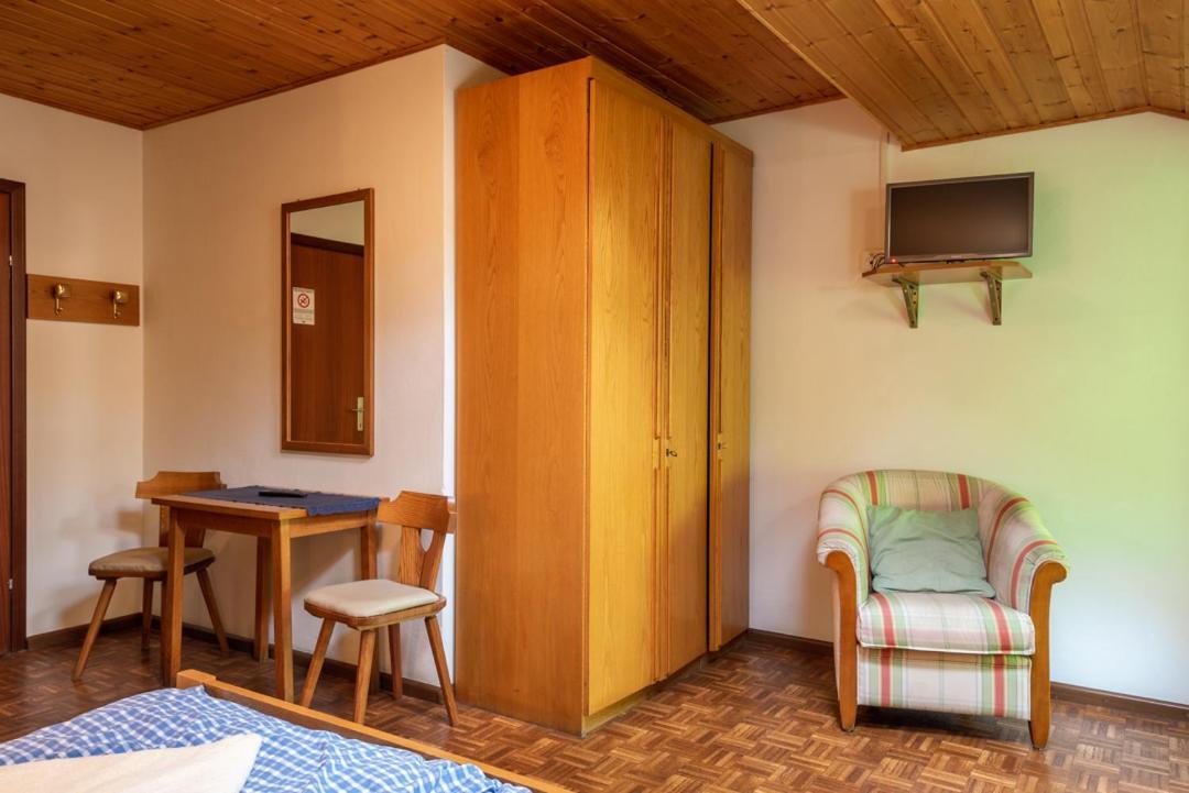 Appartements Pension Sonia Funes  Exterior photo