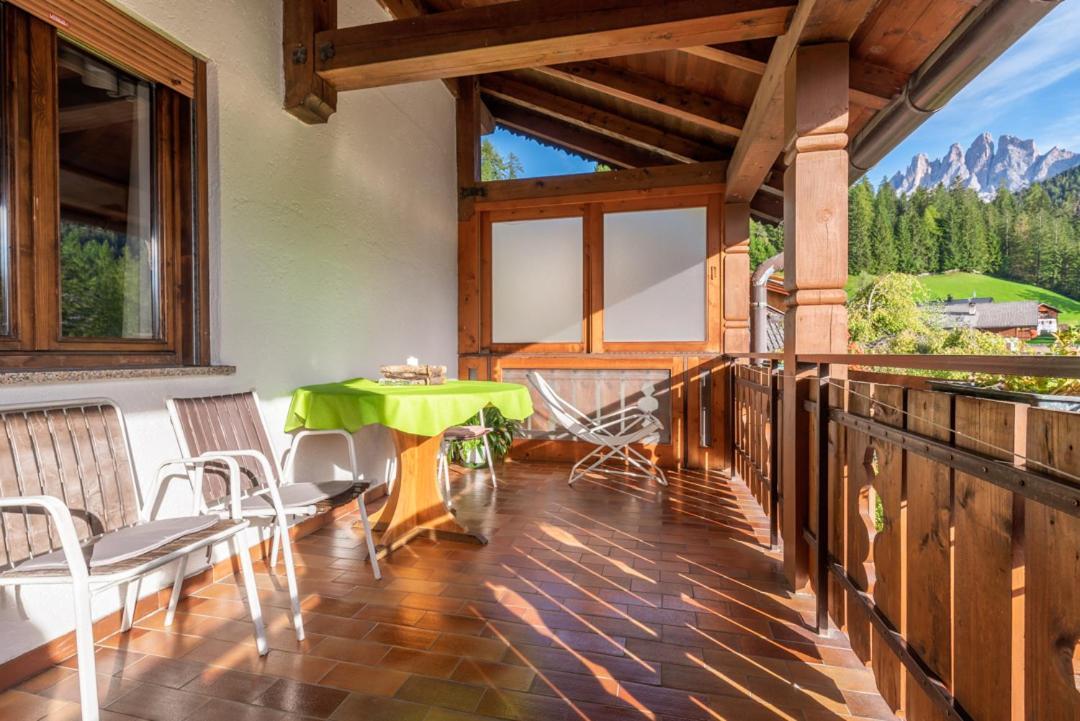 Appartements Pension Sonia Funes  Exterior photo