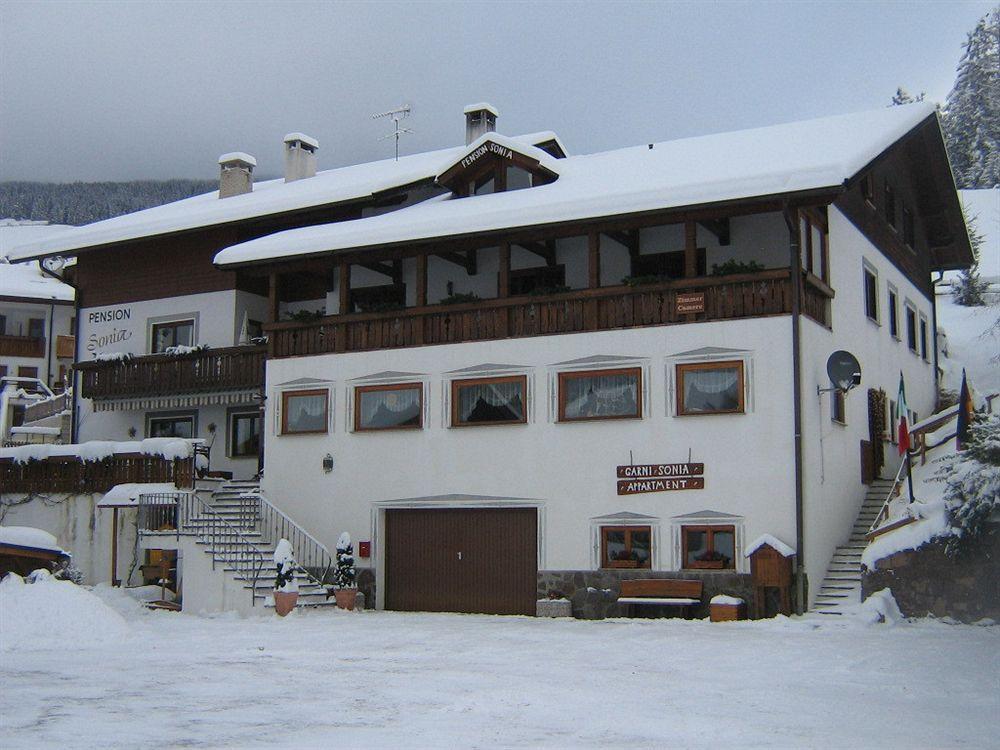 Appartements Pension Sonia Funes  Exterior photo