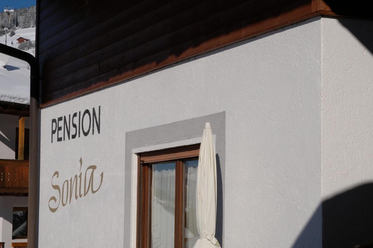 Appartements Pension Sonia Funes  Exterior photo